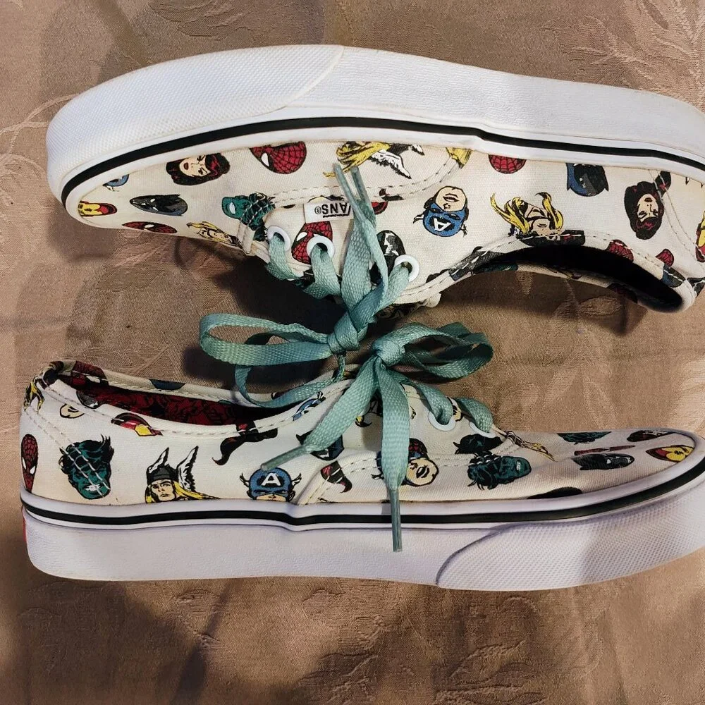 Vans Marvel x Authentic Avengers Off White Canvas Shoes, M 6, W 7.5, Used - Picture 3 of 16